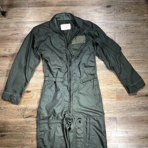 US Military CWU-27/P Flight Suit Coveralls Sage Green 36R Mason & Hughes Mil-Spe
